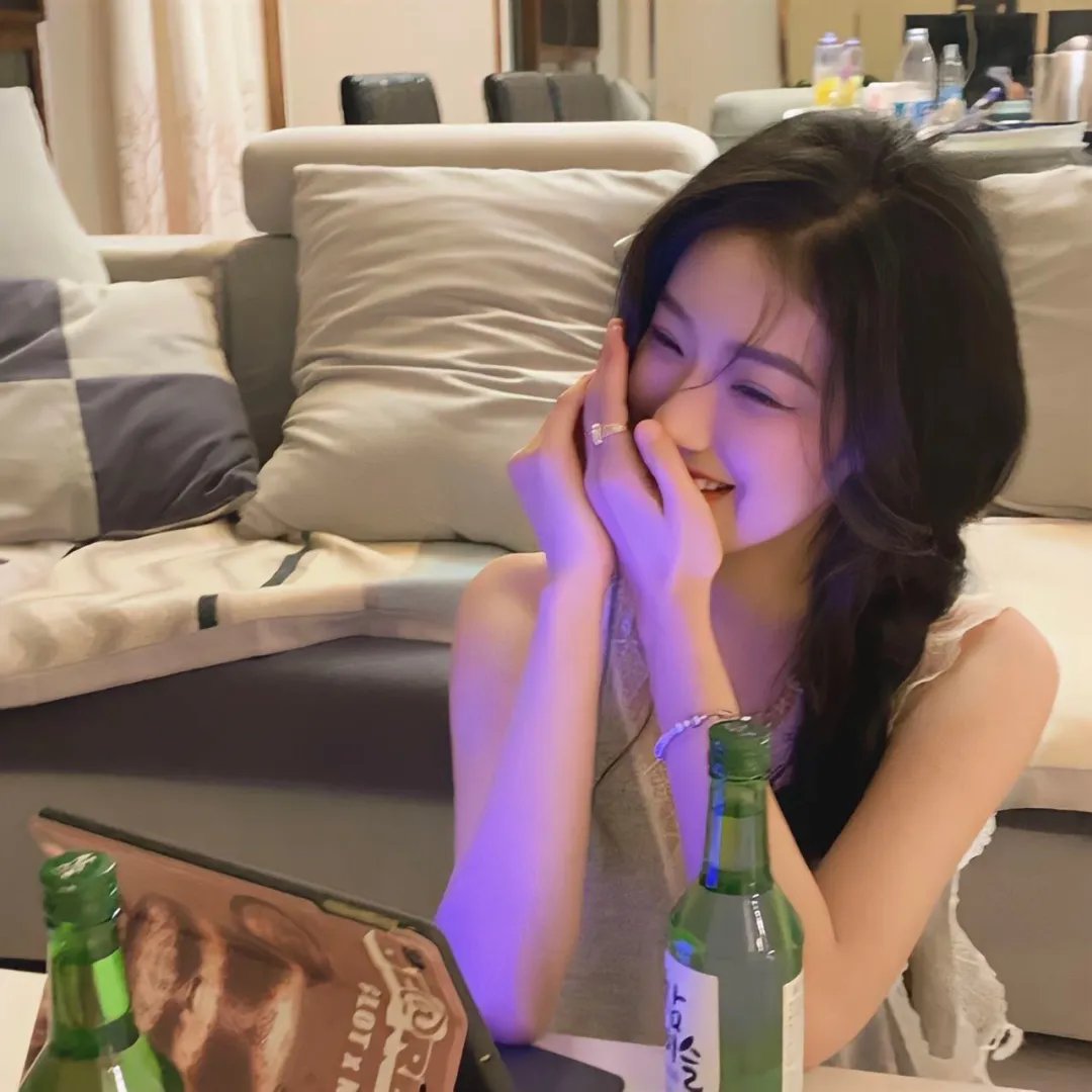 早餐时女歌迷快闪